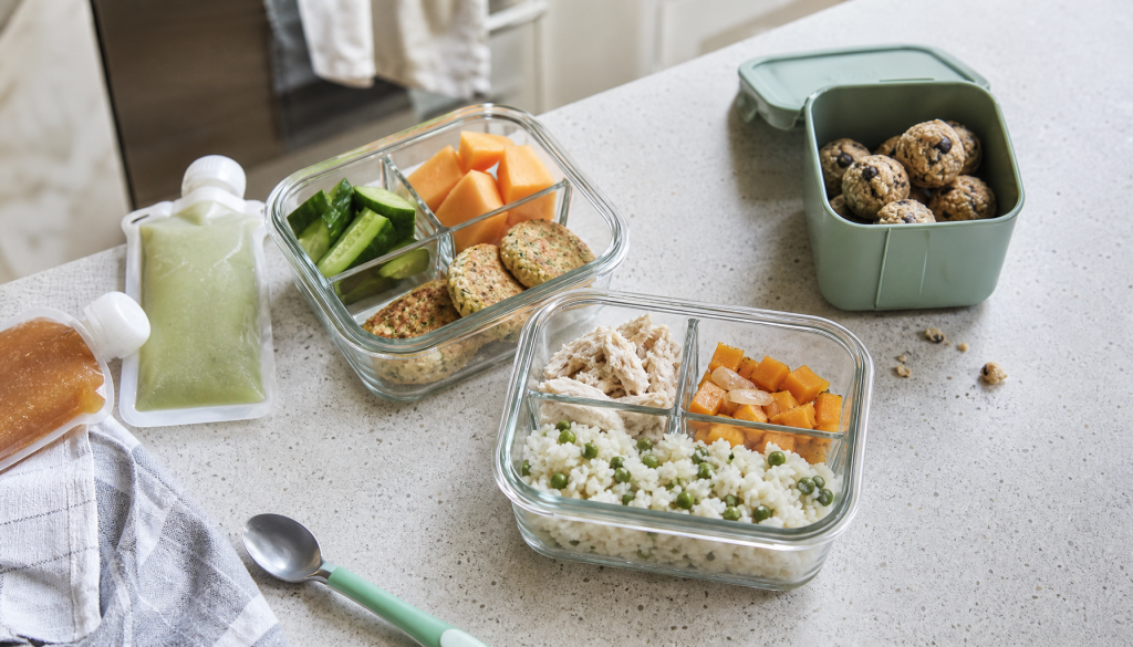 Glasbehälter, Snackbox und wiederverwendbare Quetschbeutel für Kinderessen